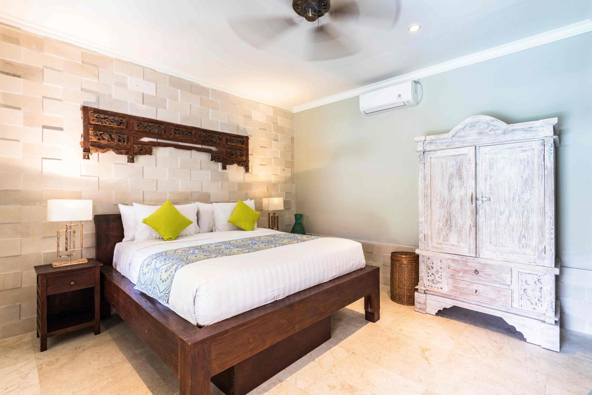 Villa Nesanur - Comfortable & Spacious Beachside Sanur Exterior photo