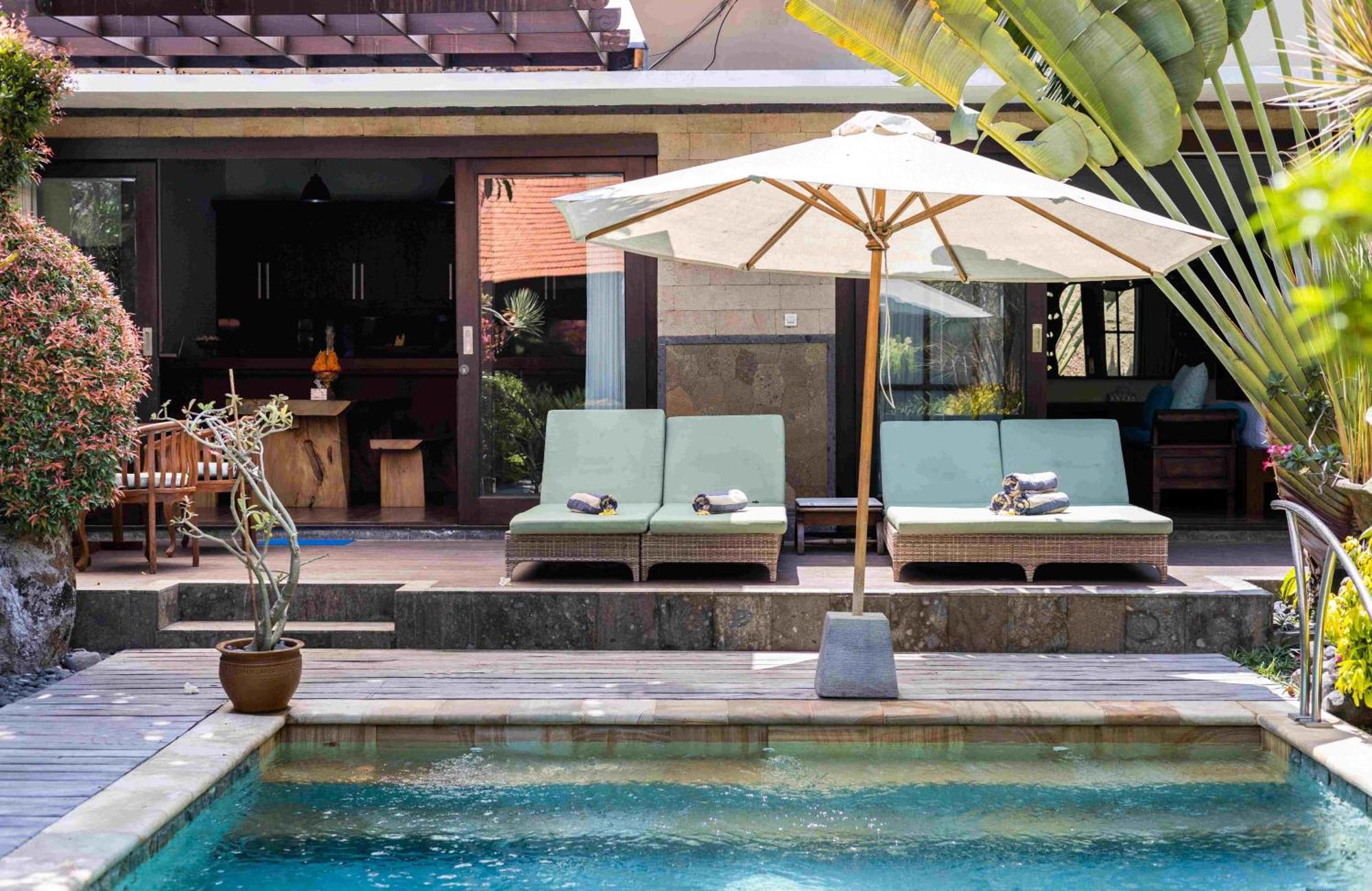 Villa Nesanur - Comfortable & Spacious Beachside Sanur Exterior photo