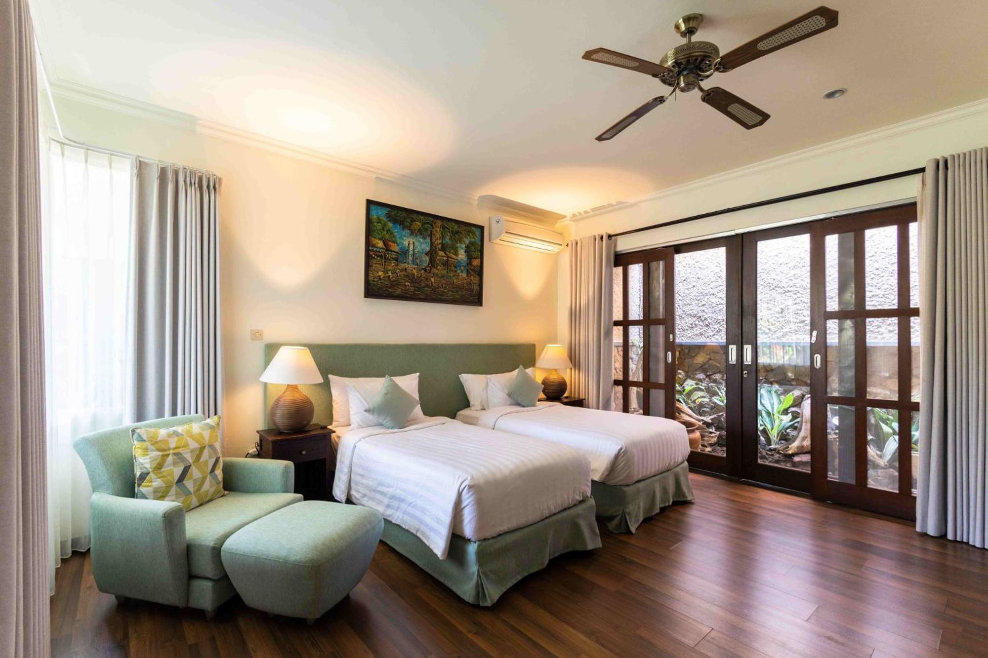 Villa Nesanur - Comfortable & Spacious Beachside Sanur Exterior photo